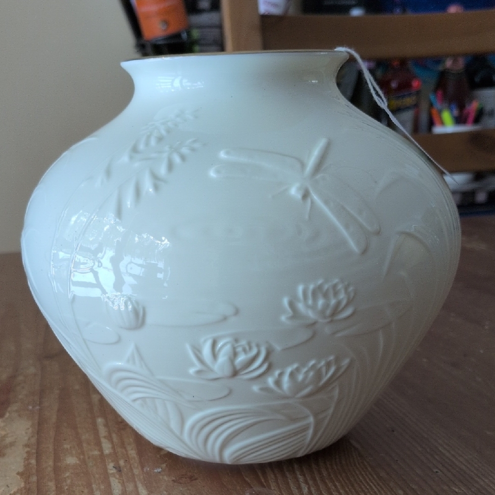Pfaltzgraff White and Gold Vase
